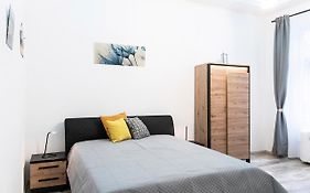 Astoria Tiny Apartment